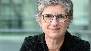 Britta Haßelmann als Nah-Aufnahme